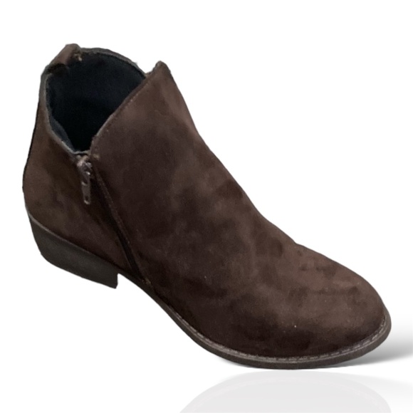 Chelsea Booties/ Women's Ankle Boots Low Heel Chelsea Booties/ Side Zipper Boots - Picture 1 of 5